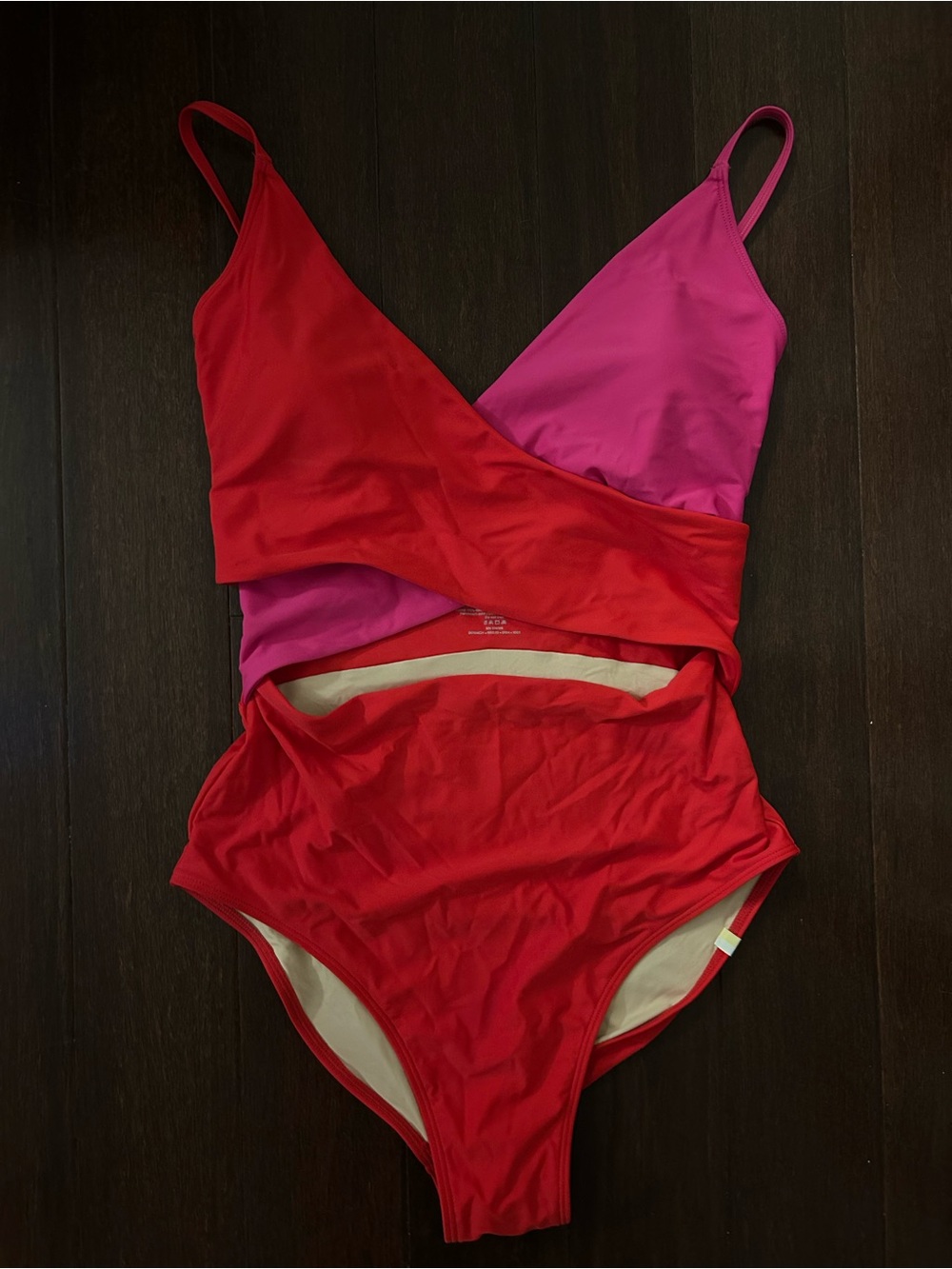 NWOT Summersalt Sea Breeze one piece bathing suit in Hibiscus